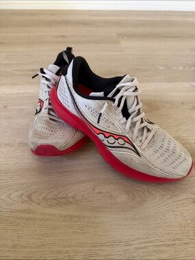 Source Unknown Men's Athletic Shoes — White and Red